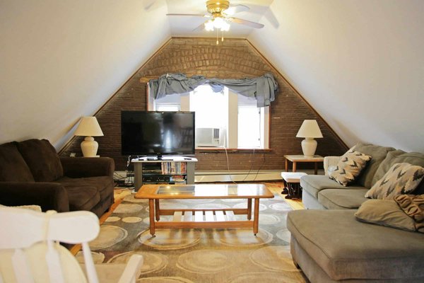 Quelles solutions pour revaloriser un grenier inutilisé en espace de vie fonctionnel ?